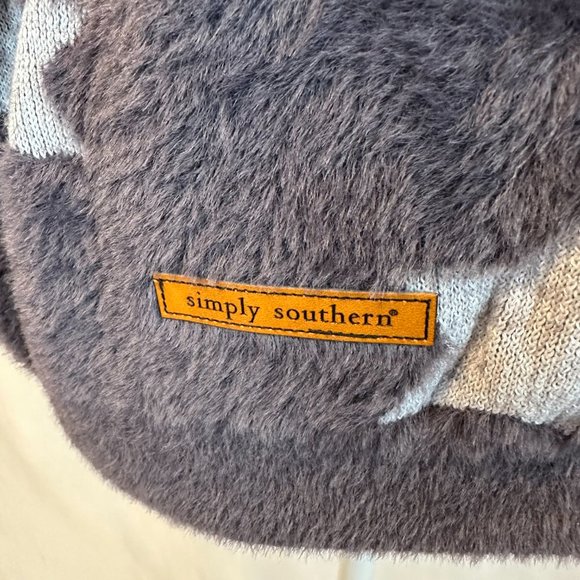 NWT - Simply Southern Fuzzy, Extremely Cozy & Cute Star Sweater. - Picture 6 of 9